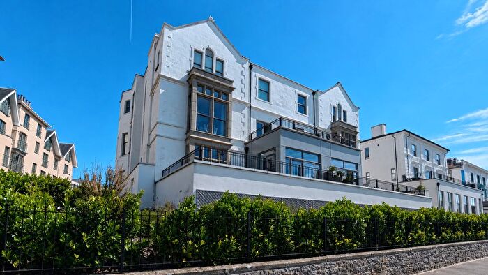 2 Bedroom Flat To Rent In Weston-Super-Mare, North Somerset, BS23