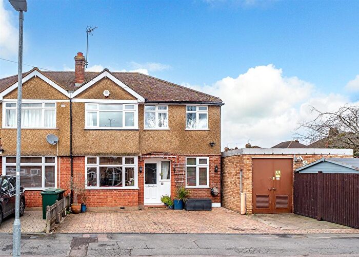 4 Bedroom Semi Detached House For Sale In Fuller Way, Croxley Green, Rickmansworth, WD3