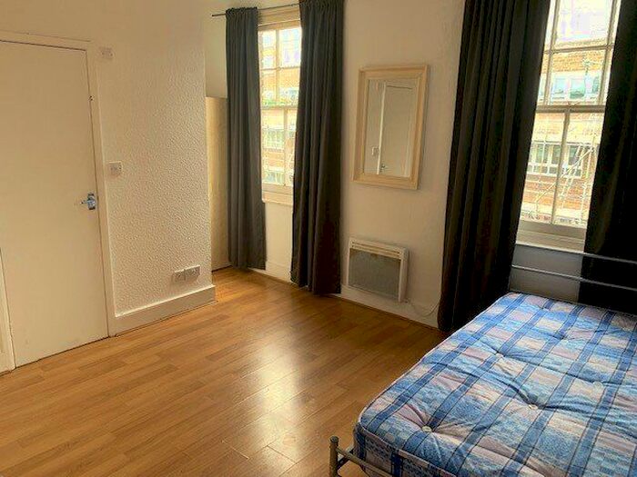 Studio To Rent In Star Road, London, W14