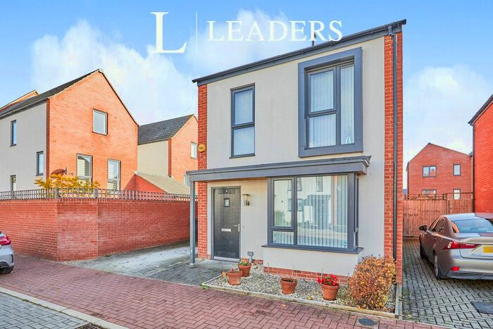 3 Bedroom Detached House To Rent In Somerset Close, Kingsway, Derby, DE22