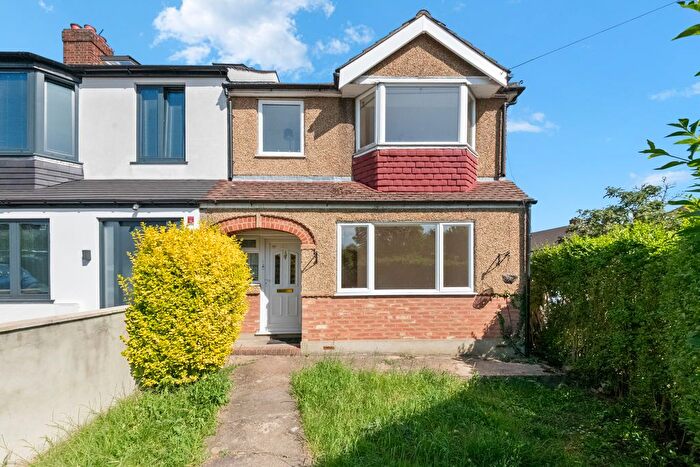 3 Bedroom End Of Terrace House For Sale In Oriel Way, Northolt, UB5