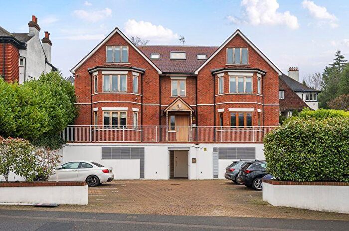 2 Bedroom Flat To Rent In Plough Lane, West Purley, CR8