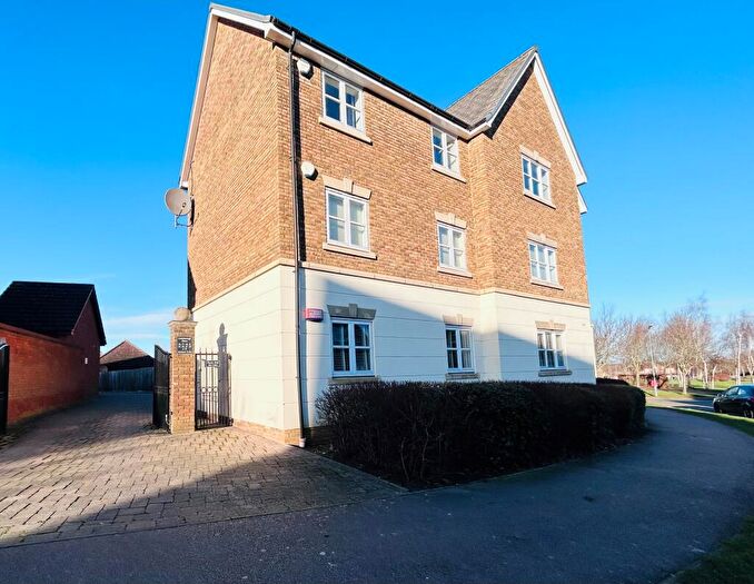 2 Bedroom Apartment To Rent In Morland Drive, MK8