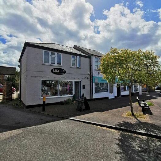 1 Bedroom Flat To Rent In School Parade, High Street, Harefield, Uxbridge, UB9