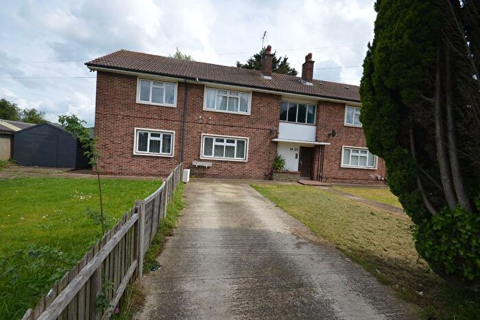 2 Bedroom Maisonette To Rent In Lulworth Drive, Romford, RM5