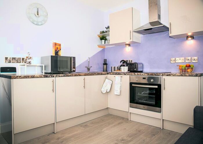 3 Bedroom Apartment To Rent In South Cliff Avenue, Eastbourne, BN20