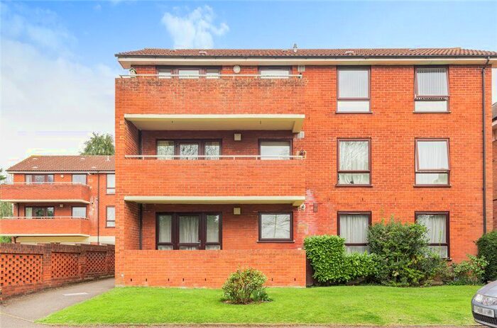 2 Bedroom Flat To Rent In Green Lane, Northwood, HA6