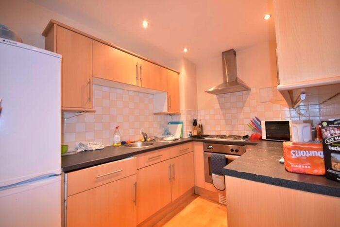 3 Bedroom Flat To Rent In Hazelwood Avenue, Jesmond NE2