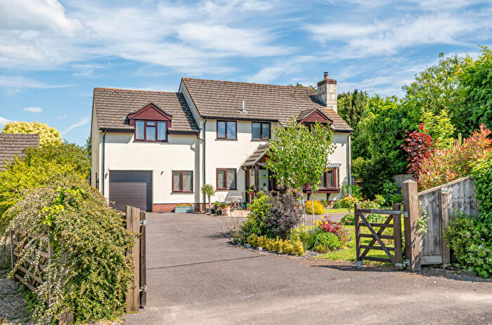 4 Bedroom Detached House For Sale In Buckland Newton, Dorchester, Dorset, DT2