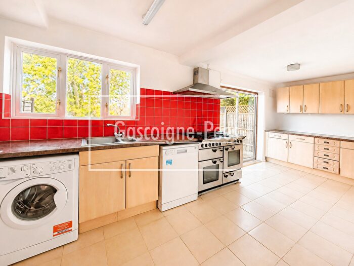 3 Bedroom House To Rent In Bushy Hill Drive, GU1
