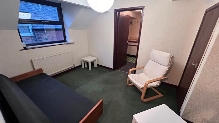 1 Bedroom Flat To Rent In Clyde Road, West Didsbury, Didsbury, Manchester, M20