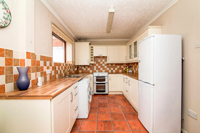 2 Bedroom House To Rent In Humber Avenue, South Ockendon, RM15