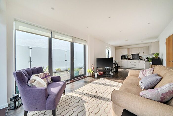 2 Bedroom Property For Sale In Boundaries Road, London, SW12