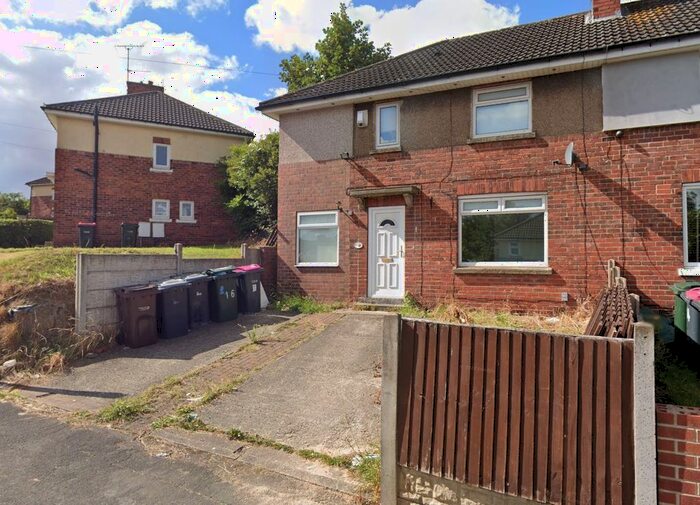 3 Bedroom Semi-Detached House To Rent In Shelley Road, Herringthorpe, Rotherham, S65