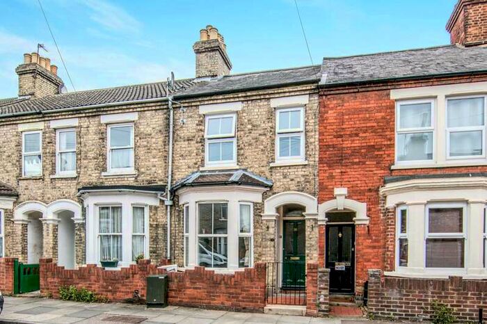 3 Bedroom Terraced House To Rent In Palmerston Street, Bedford, MK41