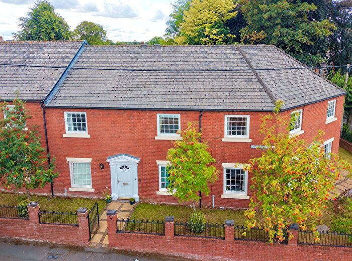 2 Bedroom Flat For Sale In Rosemary Lane, Whitchurch, SY13