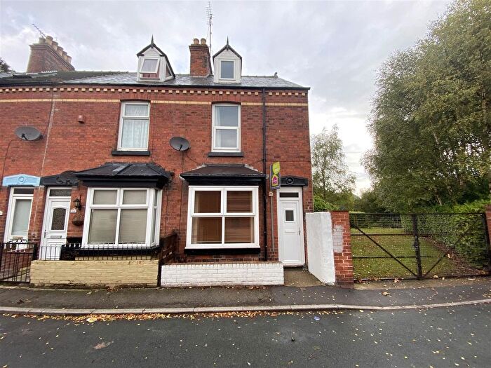3 Bedroom End Terrace House To Rent In Bed End-Terraced House. Blenheim Road, Bridlington, YO16