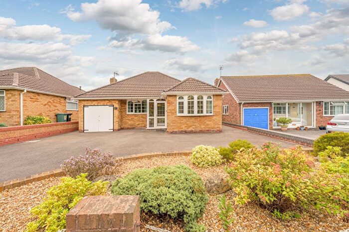 3 Bedroom Detached Bungalow For Sale In Sandyfields Road, Dudley, DY3
