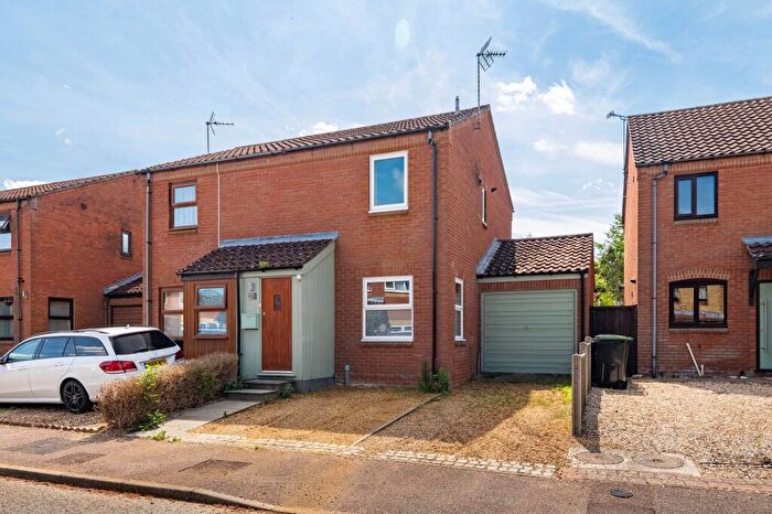 2 Bedroom Semi-Detached House For Sale In Pilgrims Way, Bungay, NR35