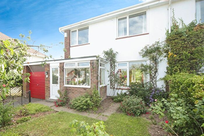 3 Bedroom Semi-Detached House For Sale In Galmington Road, Taunton, TA1
