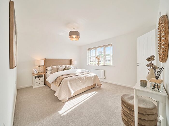 2 Bedroom Flat For Sale In Cambridge Square, London, W2