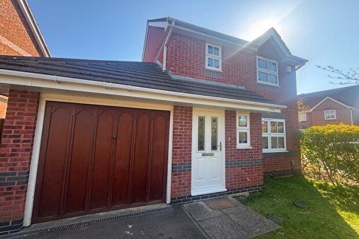 3 Bedroom Property To Rent In Tarragon Place, Bristol, BS32