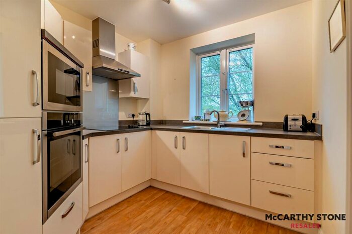 1 Bedroom Apartment For Sale In Lambrook Court, Gloucester Road, Larkhall, Bath, BA1