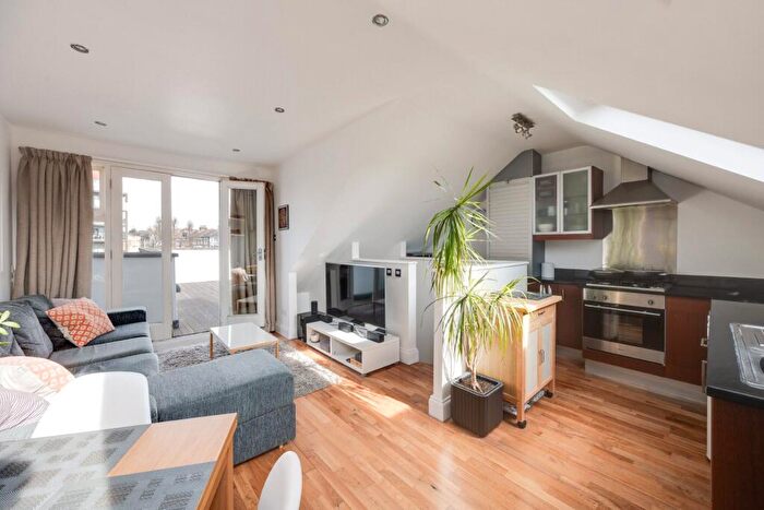 3 Bedroom Apartment For Sale In Sherriff Road, West Hampstead, NW6
