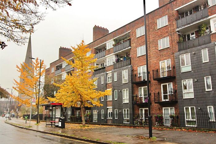 2 Bedroom Flat To Rent In Gaskin House, Stoke Newington Church Street, N16