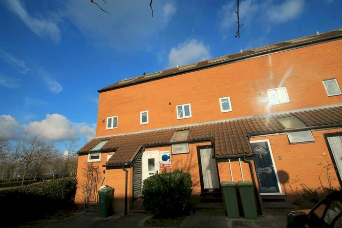 1 Bedroom Apartment To Rent In North Th Street, Central Milton Keynes, MK9