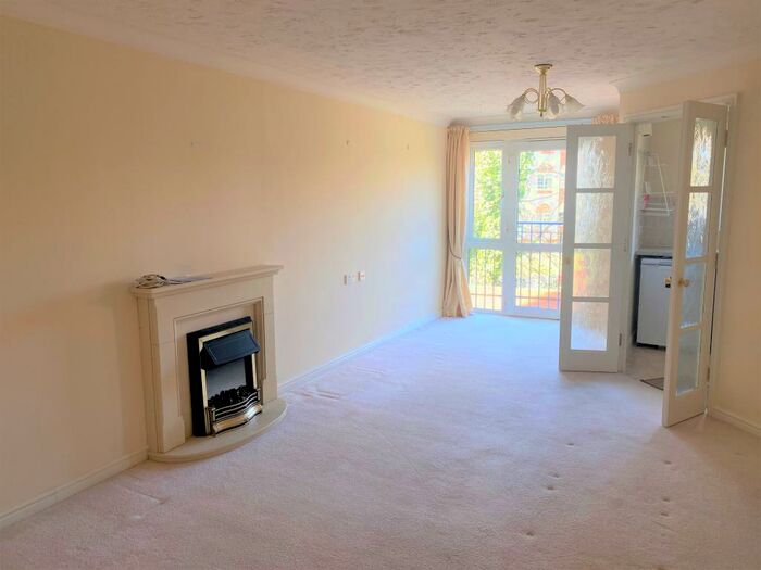 1 Bedroom Apartment To Rent In Christchurch, BH23