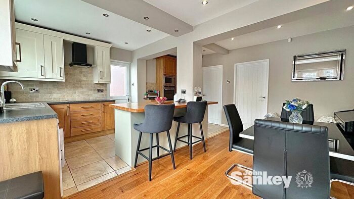 4 Bedroom Detached House For Sale In Hatfield Close, Rainworth, NG21