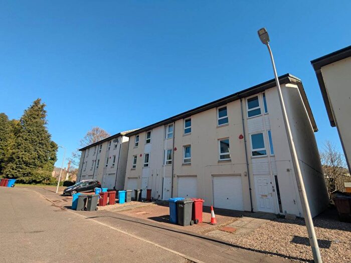 5 Bedroom Property To Rent In Friary Gardens, Dundee, DD2