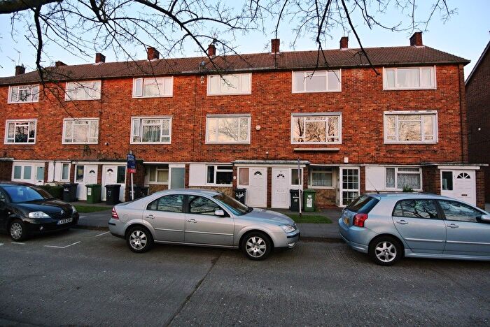 2 Bedroom Maisonette To Rent In Burnt Ash Road, Lee, SE12