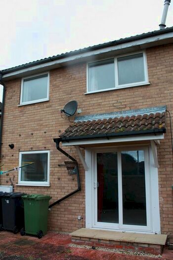 2 Bedroom Property To Rent In Bure Close, St. Ives, Huntingdon, PE27