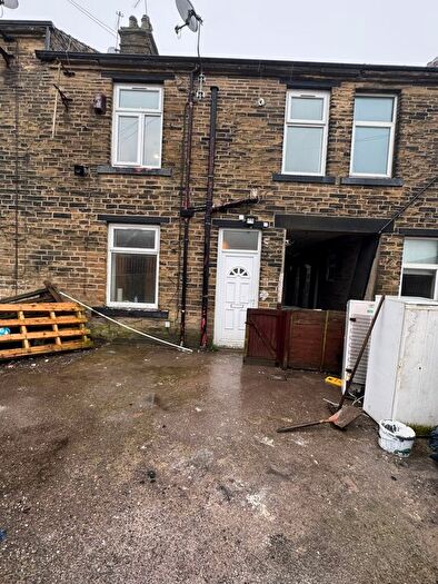 2 Bedroom Terraced House To Rent In Freds Place, Bradford, BD4
