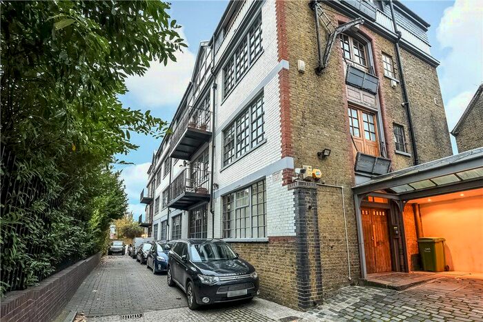 2 Bedroom Flat To Rent In Woods Place, London, SE1