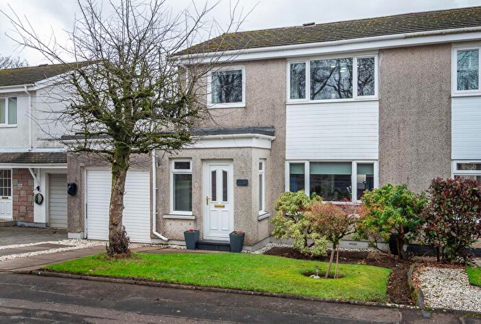 3 Bedroom Semi Detached House For Sale In Cherry Place, Milton Of Campsie, G66