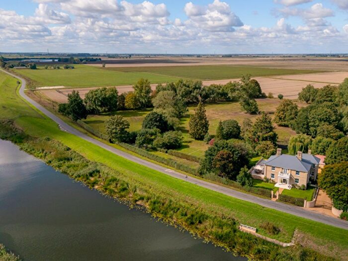 6 Bedroom Equestrian Property For Sale In Ten Mile Bank, Littleport, Ely, Cambridgeshire, CB6