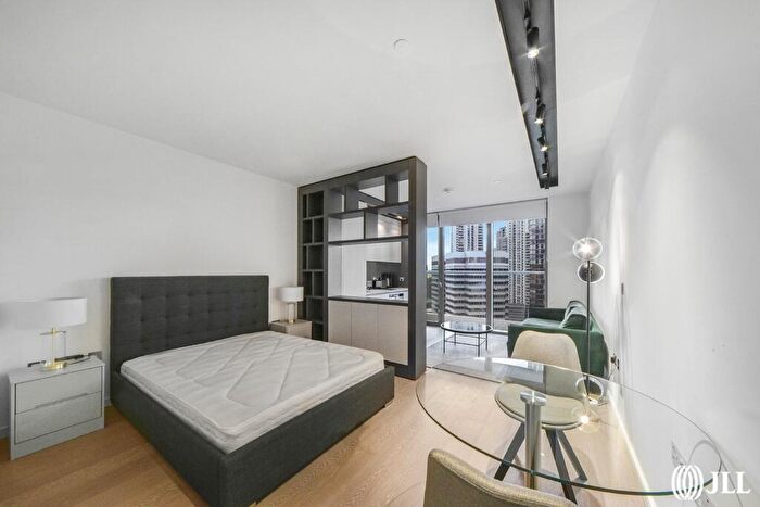Flat To Rent In Park Drive Park Drive, E14