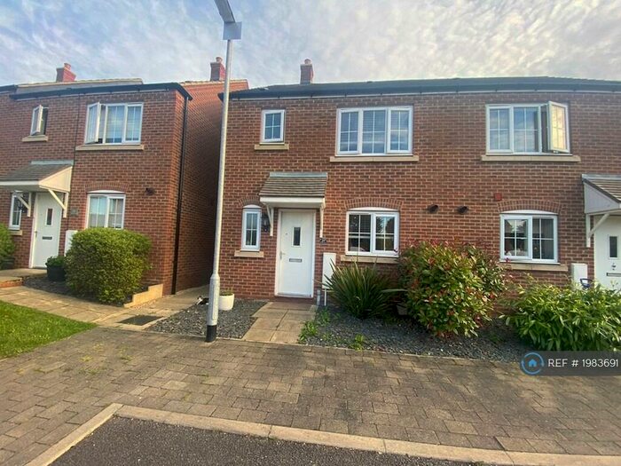 3 Bedroom End Of Terrace House To Rent In Plough Lane, Shefford, SG17