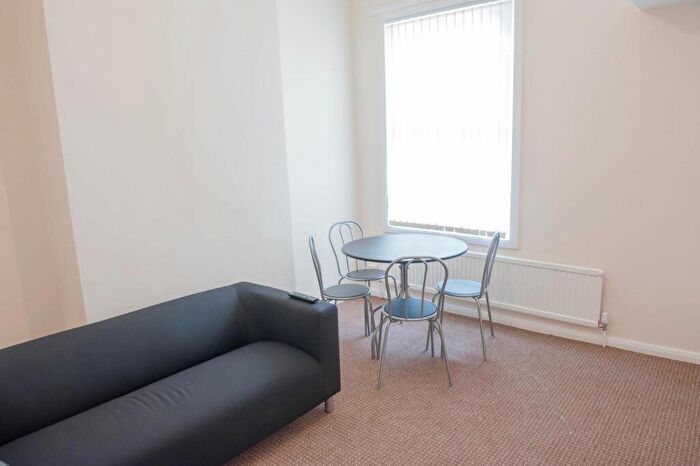 House Of Multiple Occupation For Sale In Grafton Street, Hull, East Riding Of Yorkshire, HU5