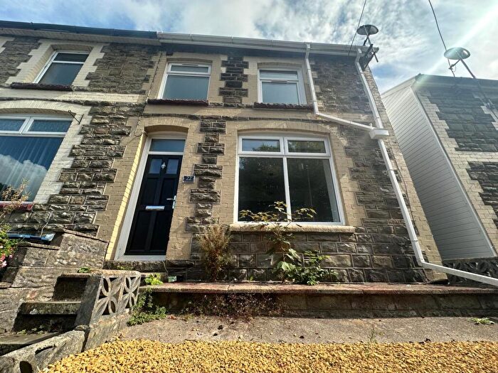 2 Bedroom End Of Terrace House To Rent In Windsor Road, Six Bells, NP13