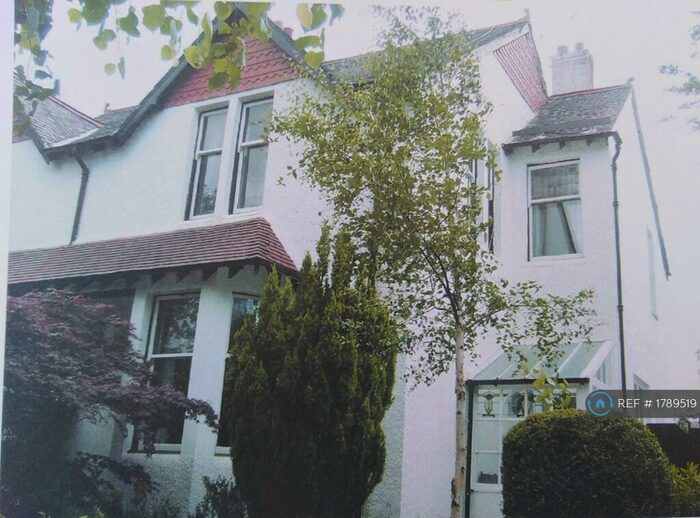 4 Bedroom Semi-Detached House To Rent In Giffnock, Glasgow, G46