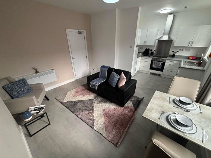 1 Bedroom Flat To Rent In B Brentwood Grove, LS12
