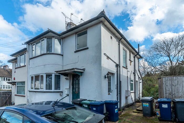 1 Bedroom Flat For Sale In Ellesmere Avenue, London, NW7