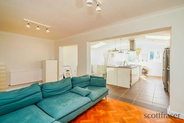 5 Bedroom Detached House To Rent In Barton Lane, Headington, OX3