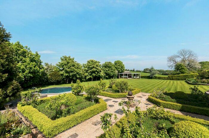 5 Bedroom Detached House To Rent In The Camp, Stroud, GL6