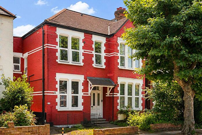 1 Bedroom Flat For Sale In Belmont Road, South Tottenham, N15