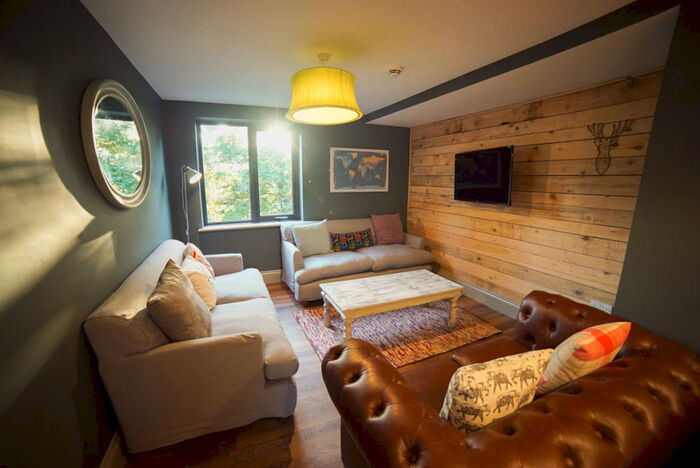 8 Bedroom Apartment To Rent In Apartment, Mary Morris House, Shire Oak Road, LS6